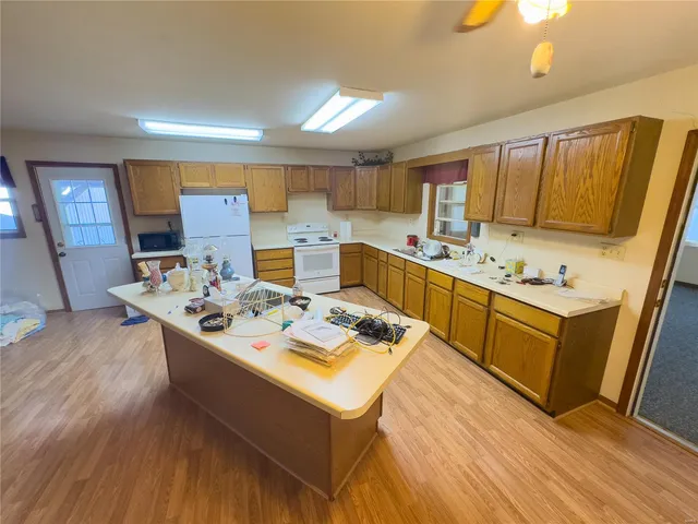 $980,000 | 27232 Z Highway, Canton, MO 63435