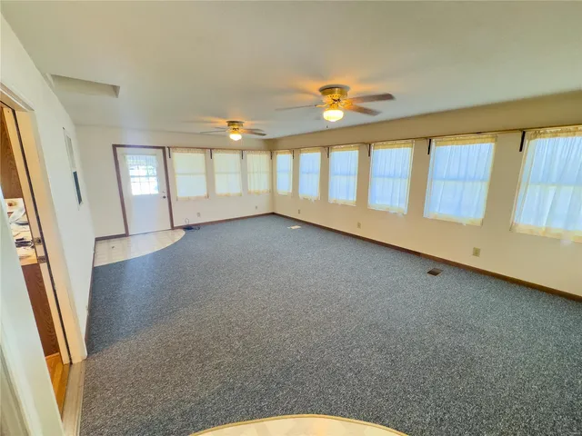 $980,000 | 27232 Z Highway, Canton, MO 63435