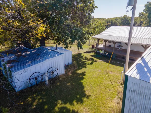 $980,000 | 27232 Z Highway, Canton, MO 63435