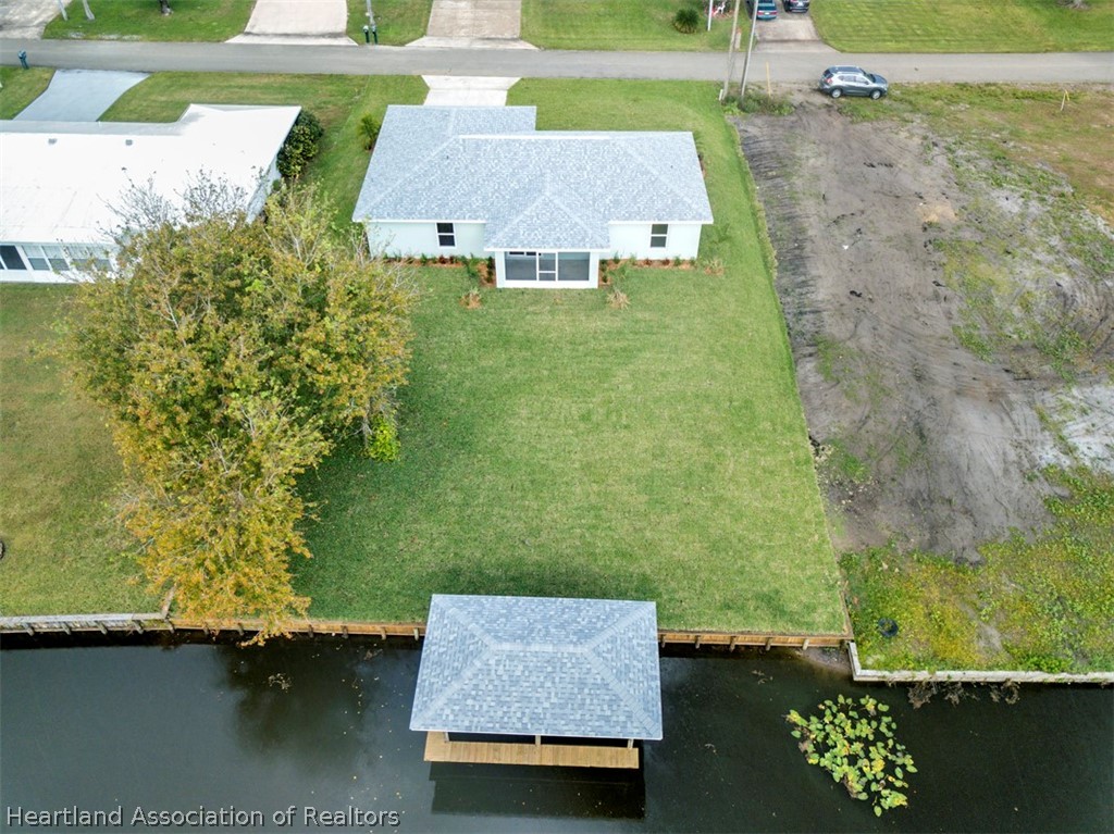 129 Loquat Road Northeast Lake Placid, FL 33852 - Photo 4 of 35 Gallery Image 4