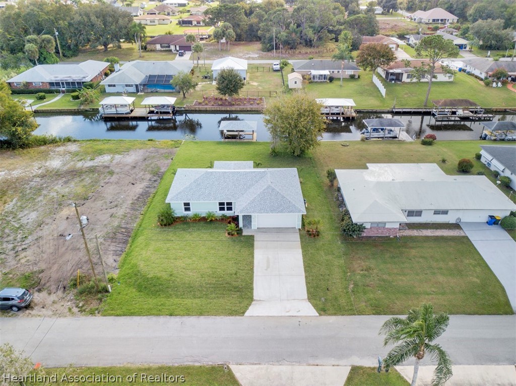 129 Loquat Road Northeast Lake Placid, FL 33852 - Photo 8 of 35 Gallery Image 8