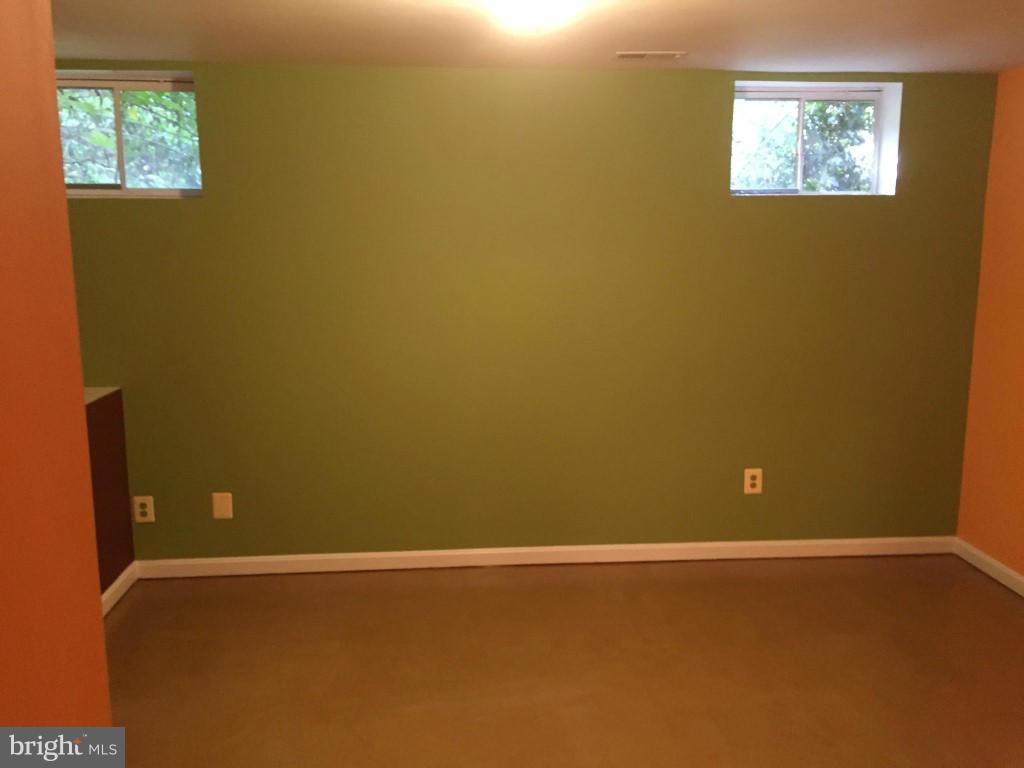 10929 Park Road Fairfax, VA 22030 - Photo 11 of 12 Interior (General)