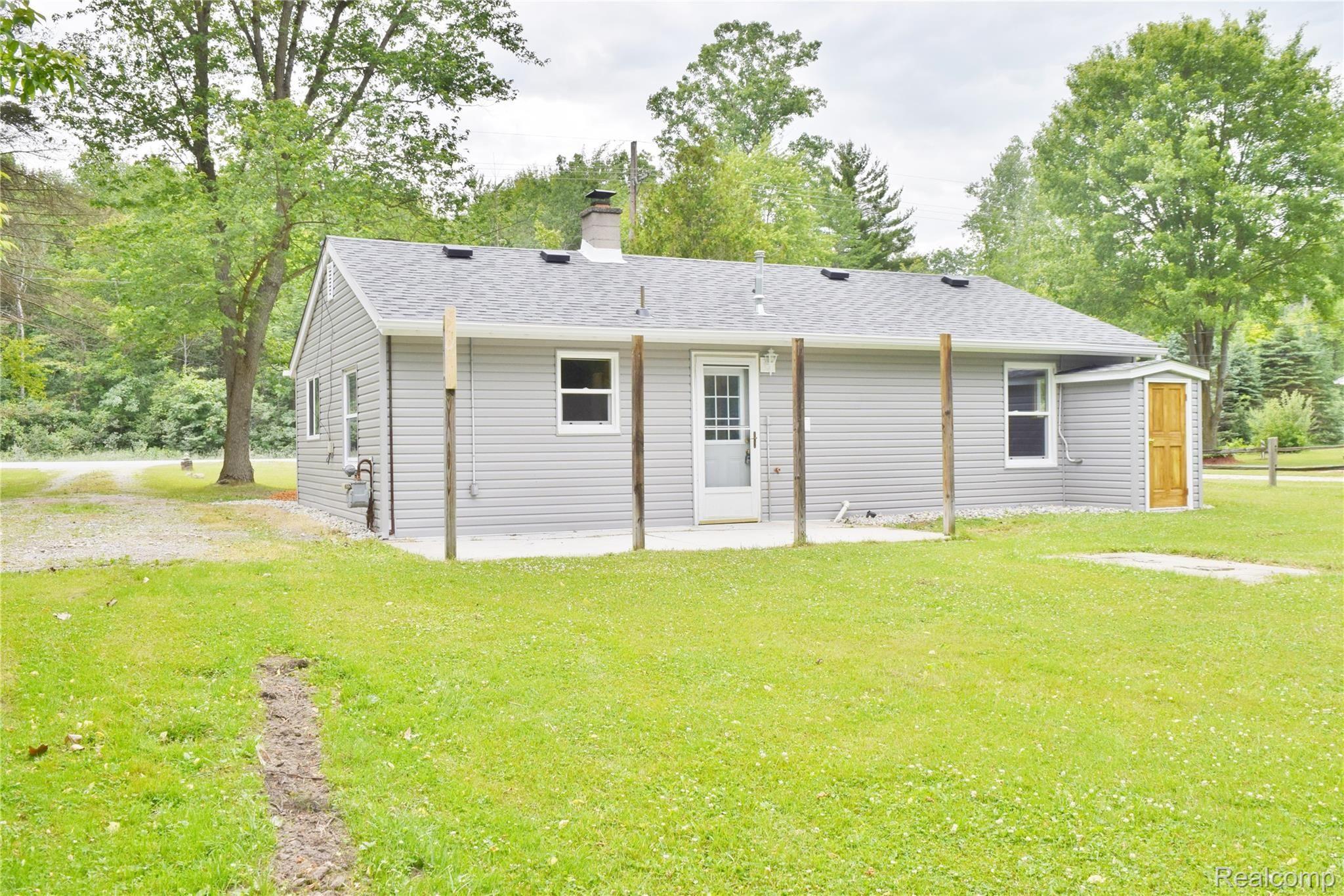 3612 Rabidue Road North Street, MI 48049 - Photo 6 of 21 DSC_1004.JPG