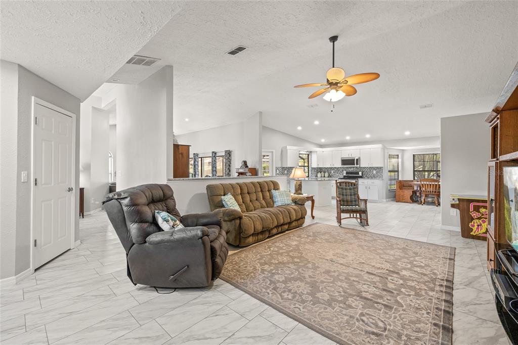 1285 Henry Avenue Spring Hill, FL 34608 - Photo 18 of 43 Gallery Image 18