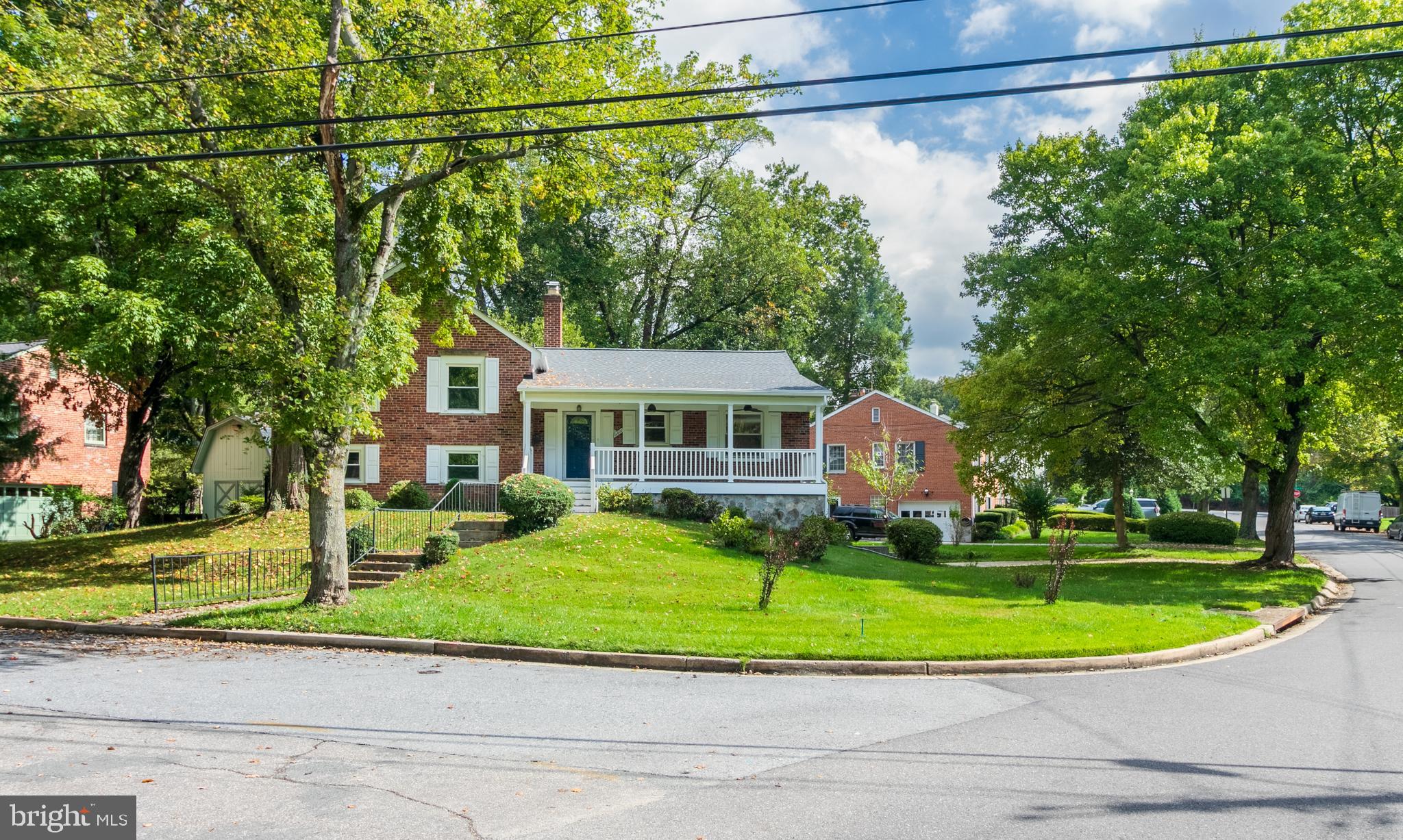 9401 Byeforde Road Kensington, MD 20895 - Photo 3 of 36 Gallery Image 3