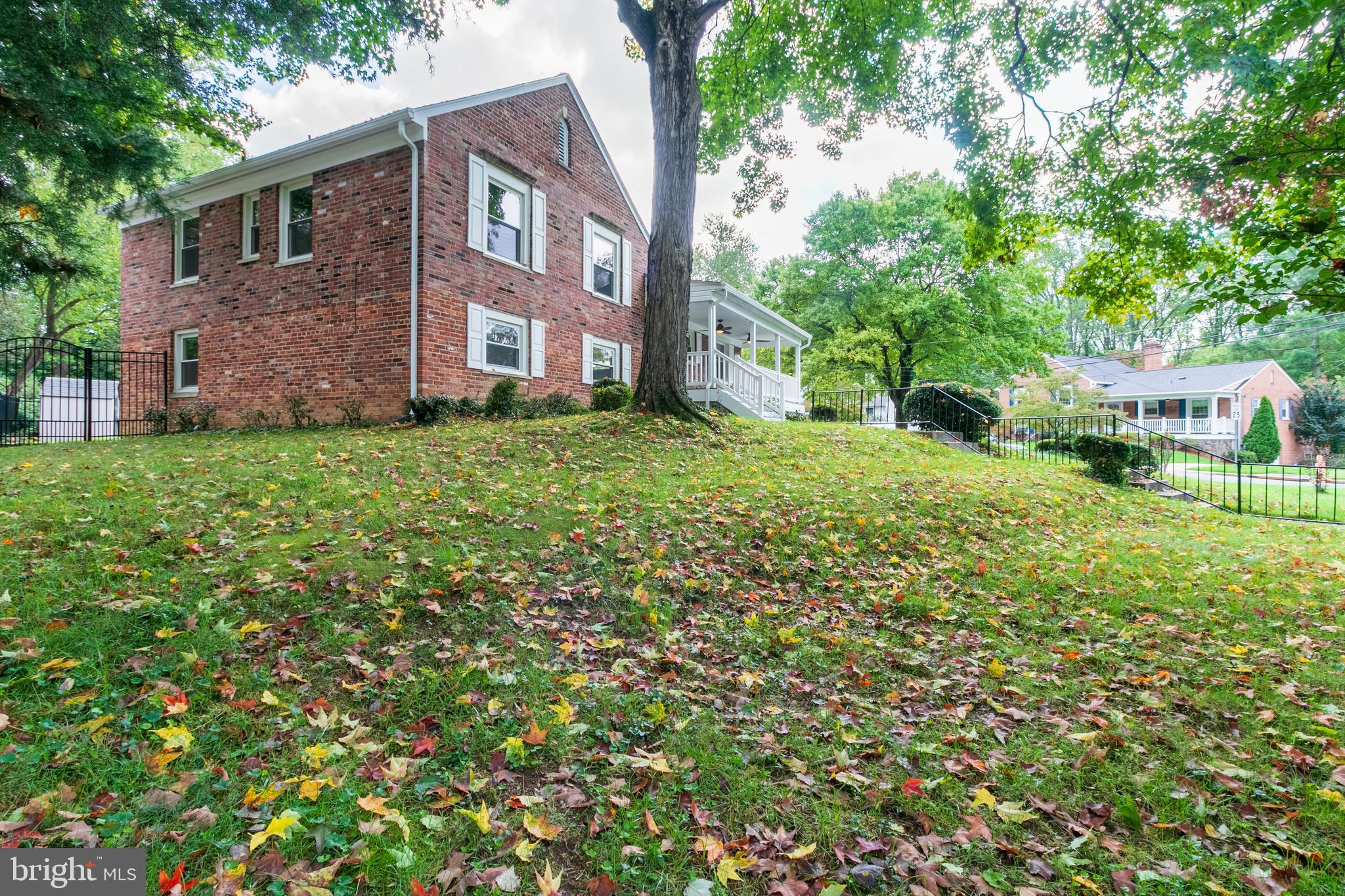 9401 Byeforde Road Kensington, MD 20895 - Photo 33 of 36 Gallery Image 33