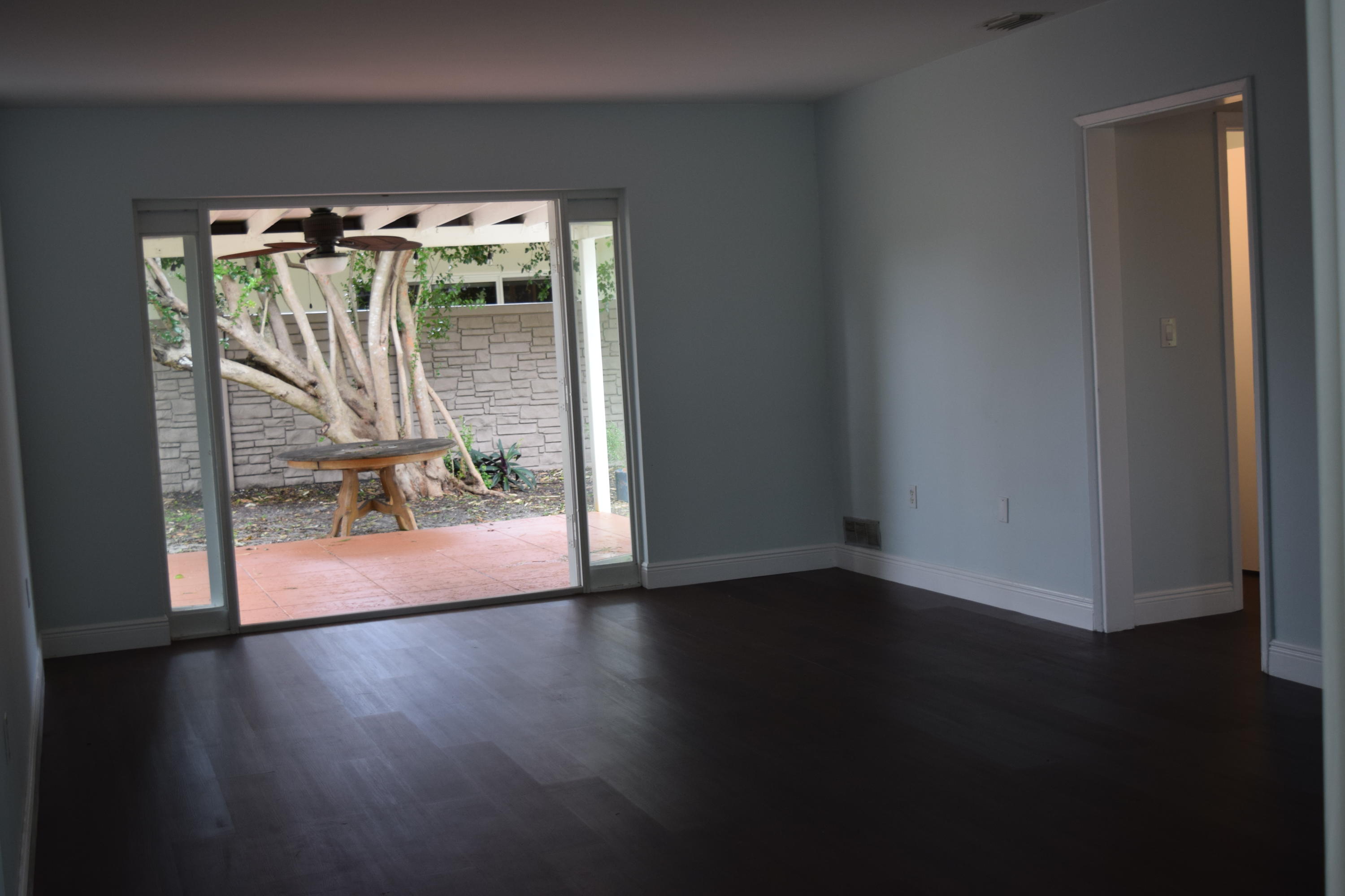 401 Northeast 36th Street Boca Raton, FL 33431 - Photo 5 of 18 LARGE GREAT ROOM