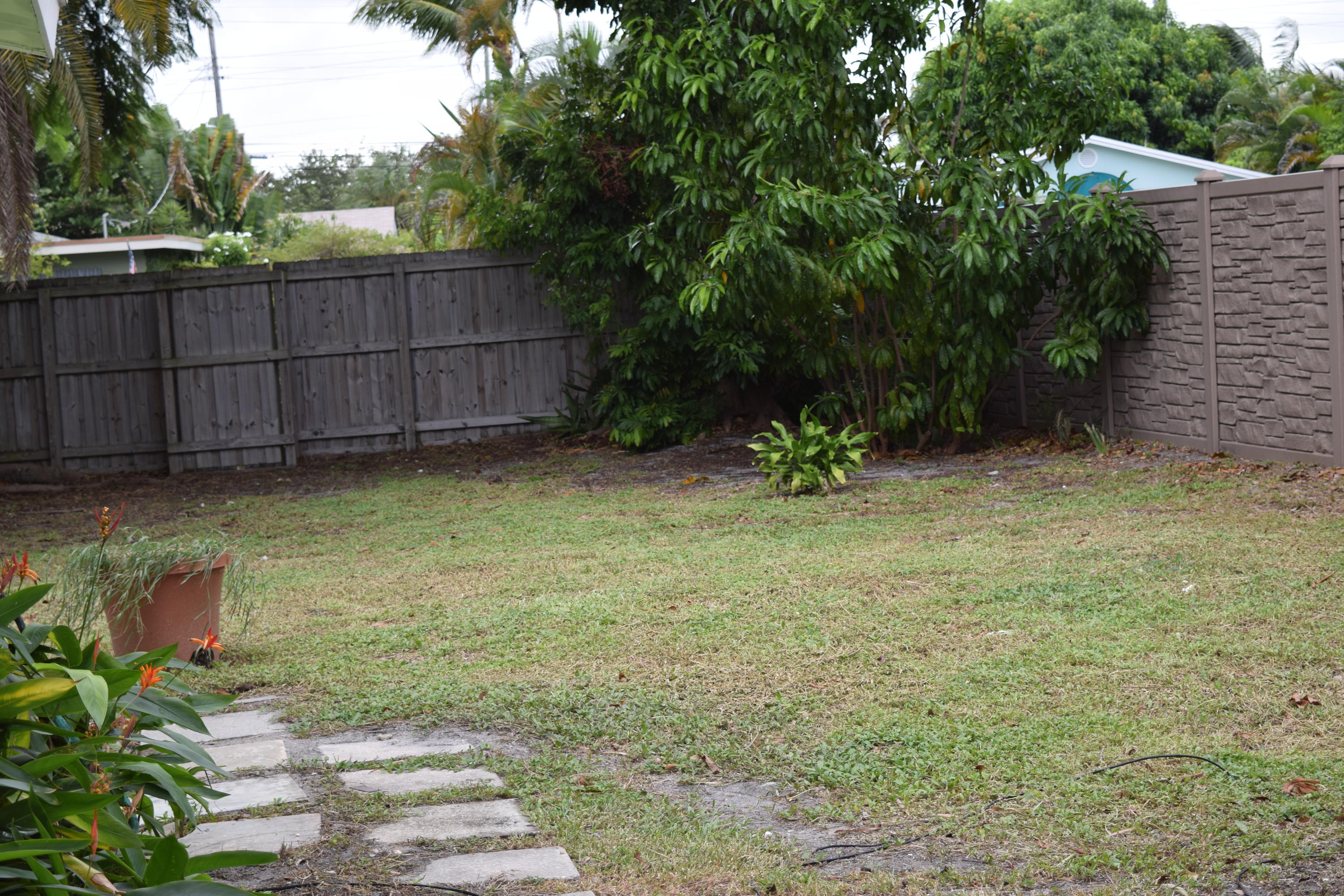 401 Northeast 36th Street Boca Raton, FL 33431 - Photo 7 of 18 BACK YARD