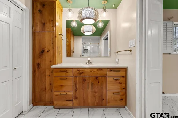 $2,850 | 811 Trenton Drive, Tyler, TX 75703