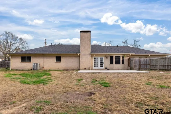 $2,850 | 811 Trenton Drive, Tyler, TX 75703