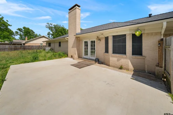 $2,500 | 811 Trenton Drive, Tyler, TX 75703