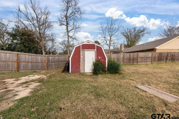 $2,850 | 811 Trenton Drive, Tyler, TX 75703