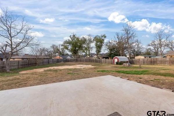 $2,500 | 811 Trenton Drive, Tyler, TX 75703