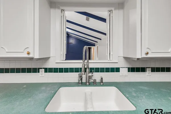 $2,850 | 811 Trenton Drive, Tyler, TX 75703