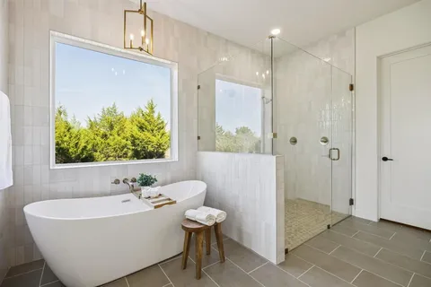 $920,500 | 3035 Stonebriar Drive, Waxahachie, TX 75165