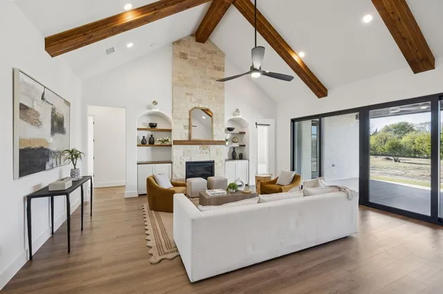 $920,500 | 3035 Stonebriar Drive, Waxahachie, TX 75165