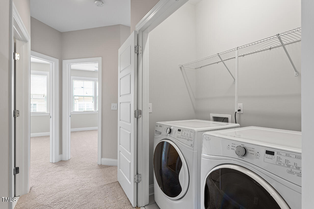 836 Bankston Woods Way Raleigh, NC 27609 - Photo 41 of 47 836 Bankston Woods Way_35 Laundry