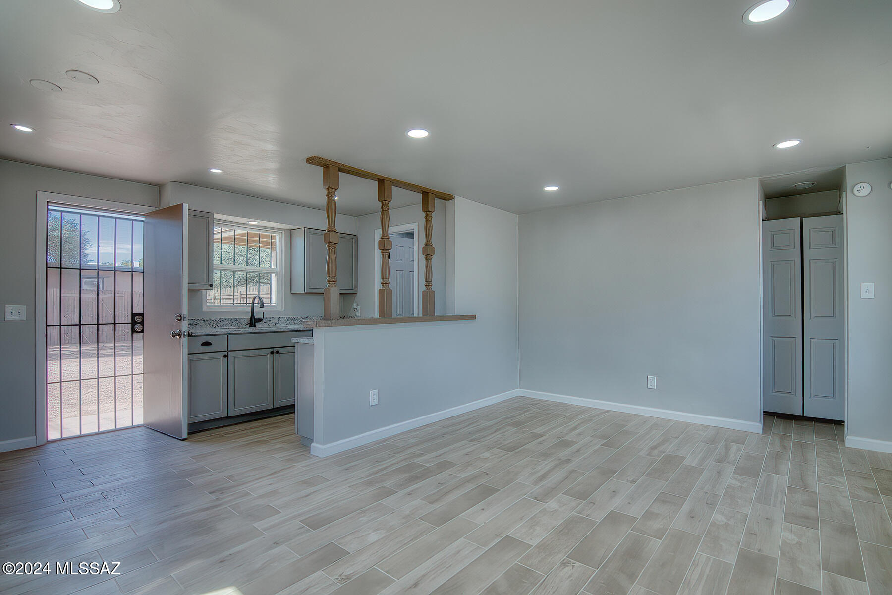 808 East Halcyon Road Tucson, AZ 85719 - Photo 18 of 49