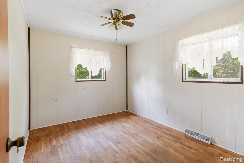3499 East Carpenter Road Flint, MI 48506 - Photo 19 of 24 Gallery Image 19