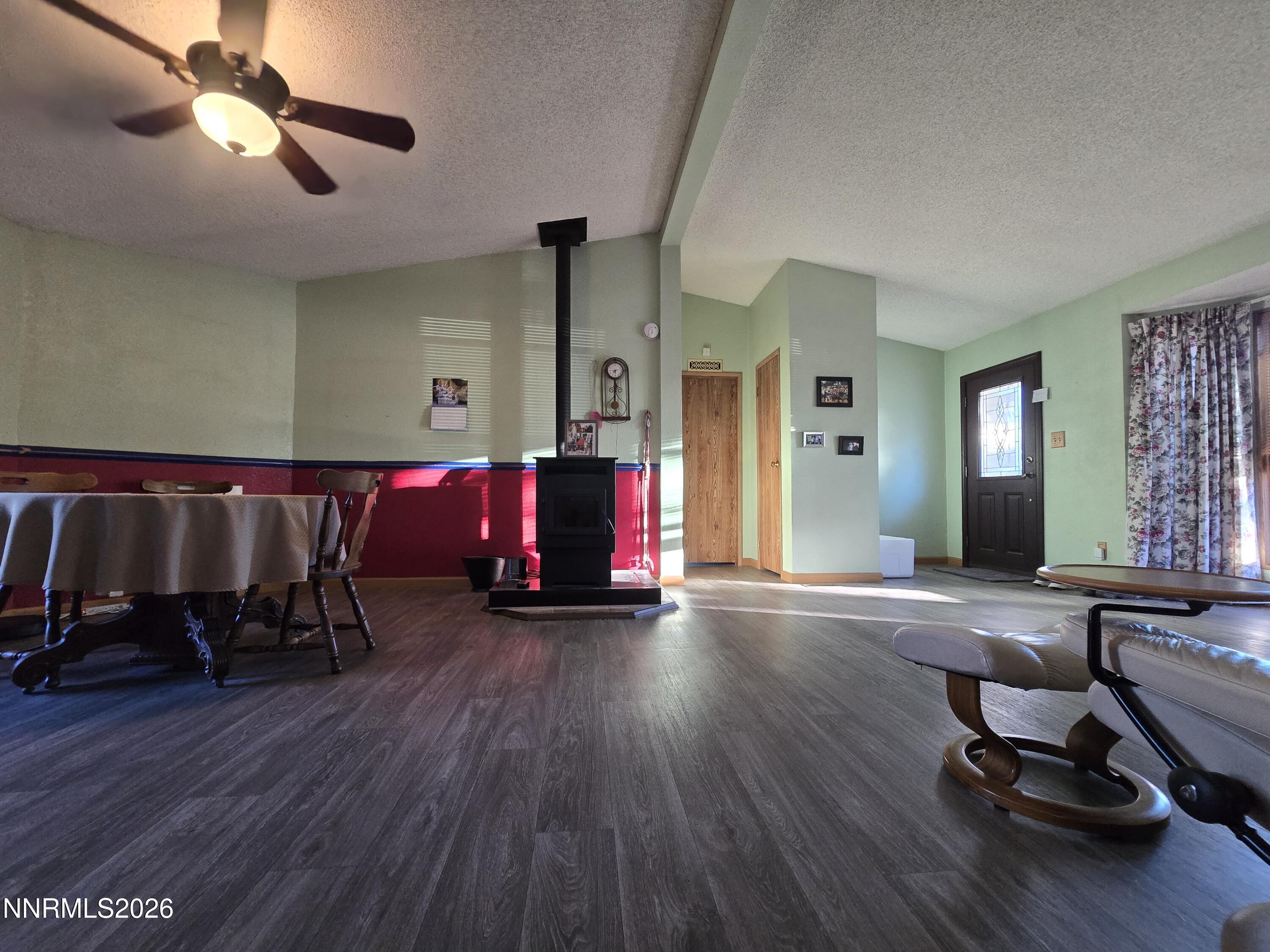 3900 Puffin Street Reno, NV 89508 - Photo 4 of 29 20260612_193443