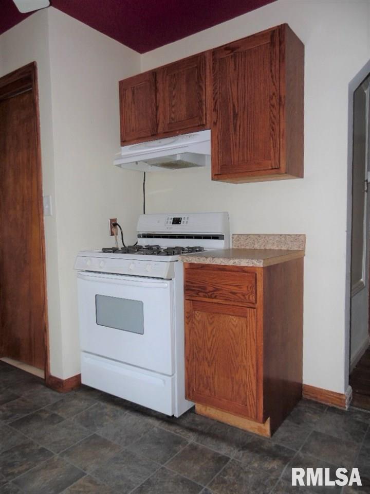 309 Barbara Road Pekin, IL 61554 - Photo 11 of 23 Gallery Image 11
