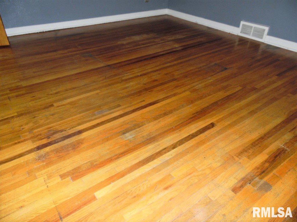 309 Barbara Road Pekin, IL 61554 - Photo 16 of 23 Gallery Image 16