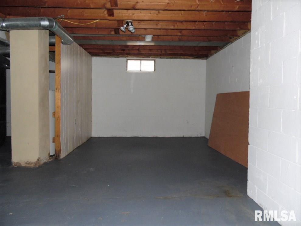 309 Barbara Road Pekin, IL 61554 - Photo 19 of 23 Gallery Image 19