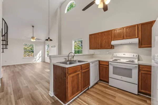 $1,295 | 2908 Whisper Oaks Lane, Unit C, Georgetown, TX 78628