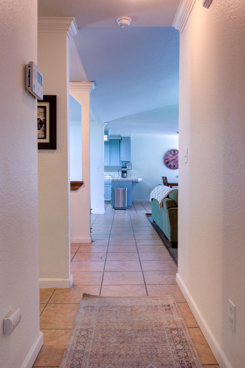 3816 Blaker Road Ceres, CA 95307 - Photo 31 of 40 Hallway from bedrooms to living room
