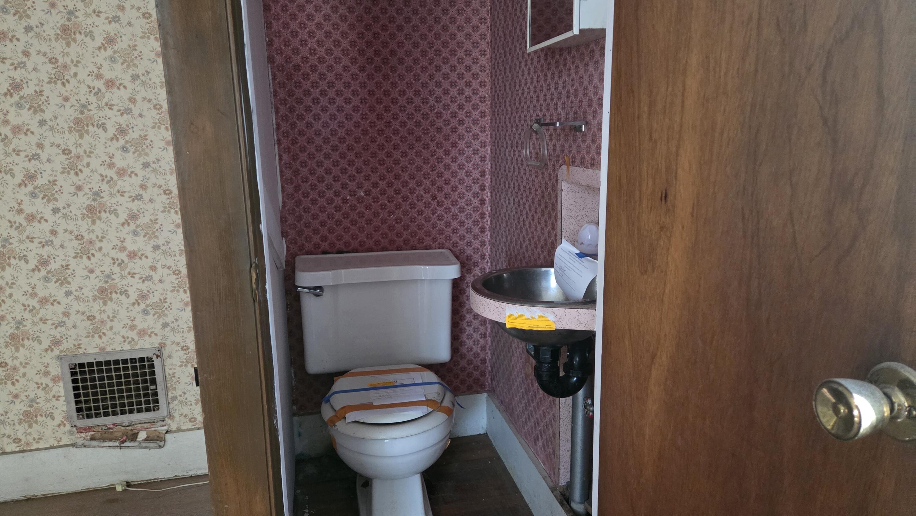 195 River Road Bucksport, ME 04416 - Photo 24 of 32 Half Bath