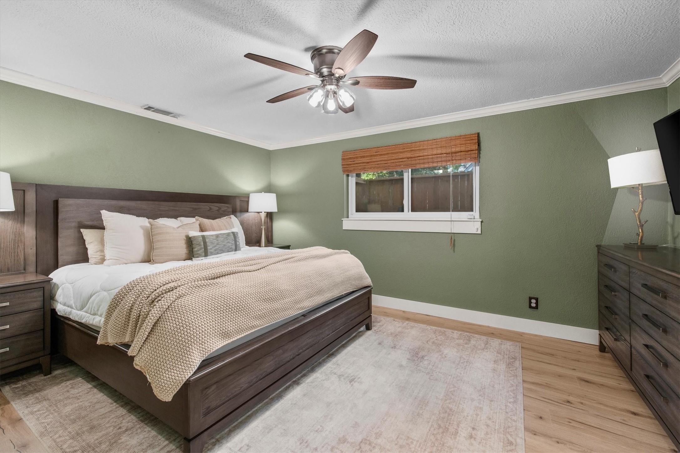 9515 Oxted Lane Spring, TX 77379 - Photo 16 of 33 Gallery Image 16