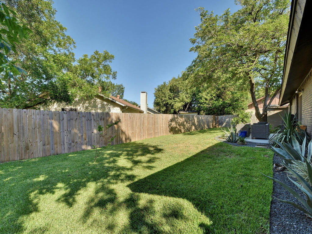 5320 Presidio Road Austin, TX 78745 - Photo 30 of 37