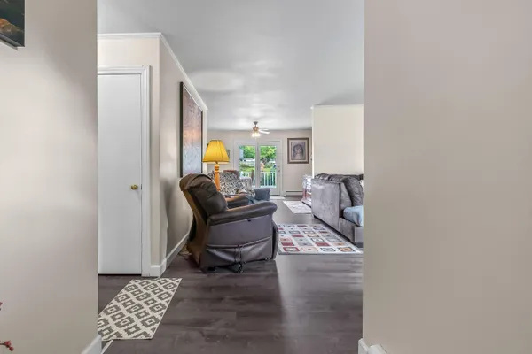 $259,900 | 207 Maumee Street, Jonesville, MI 49250