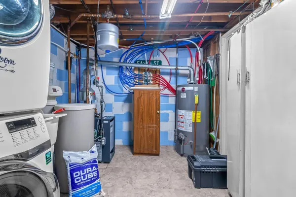 $259,900 | 207 Maumee Street, Jonesville, MI 49250