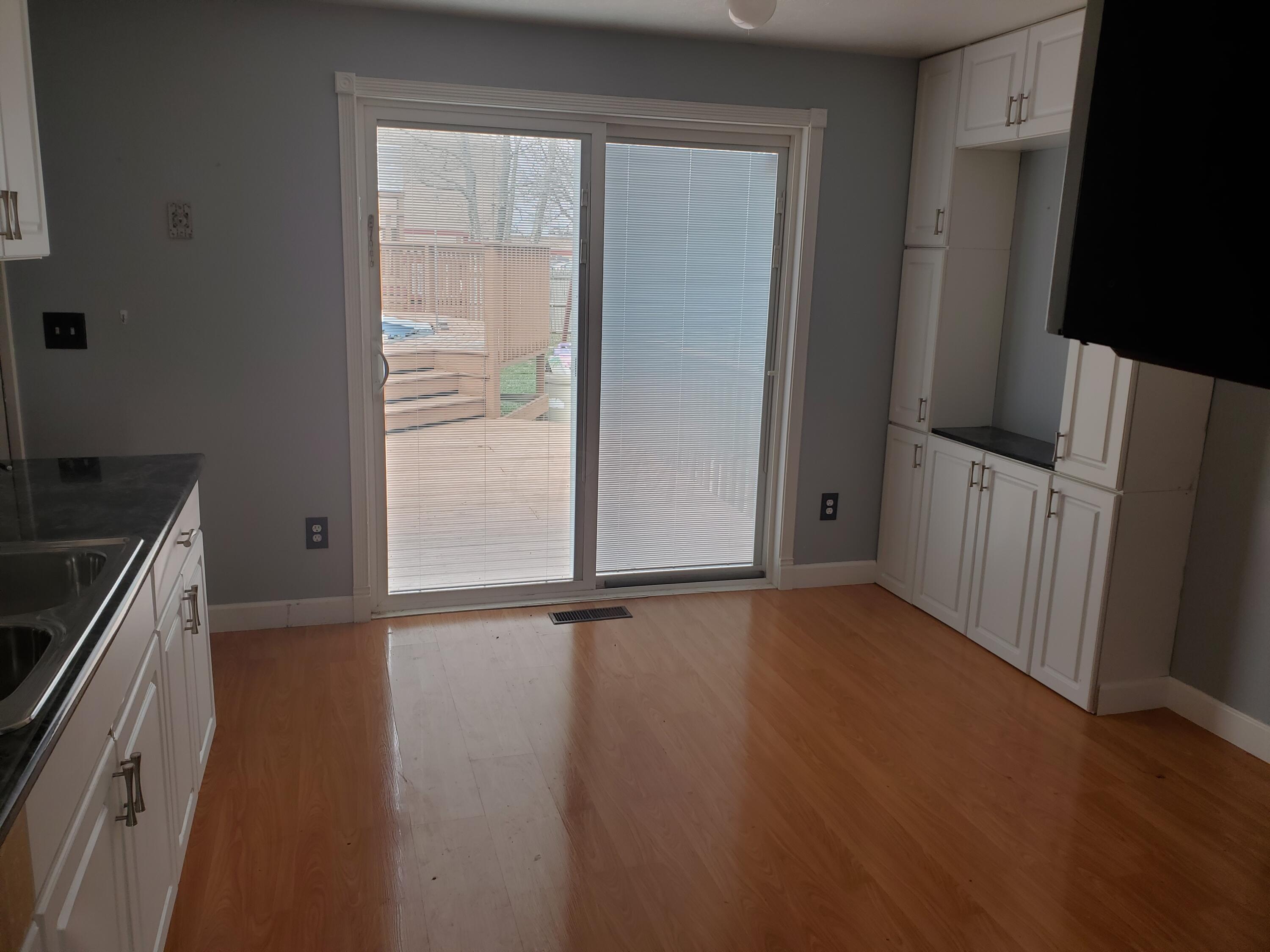 2084 Tupsfield Road Columbus, OH 43229 - Photo 5 of 7 Gallery Image 5