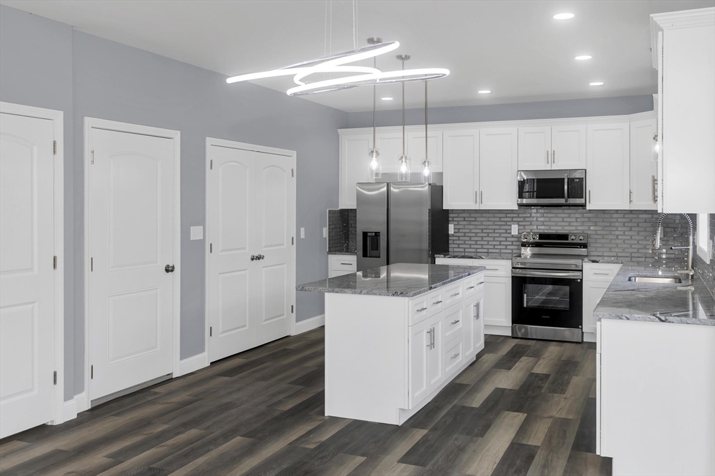 1220 Bay Street Springfield, MA 01109 - Photo 3 of 38