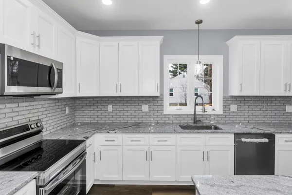 $529,000 | 1220 Bay Street, Springfield, MA 01109