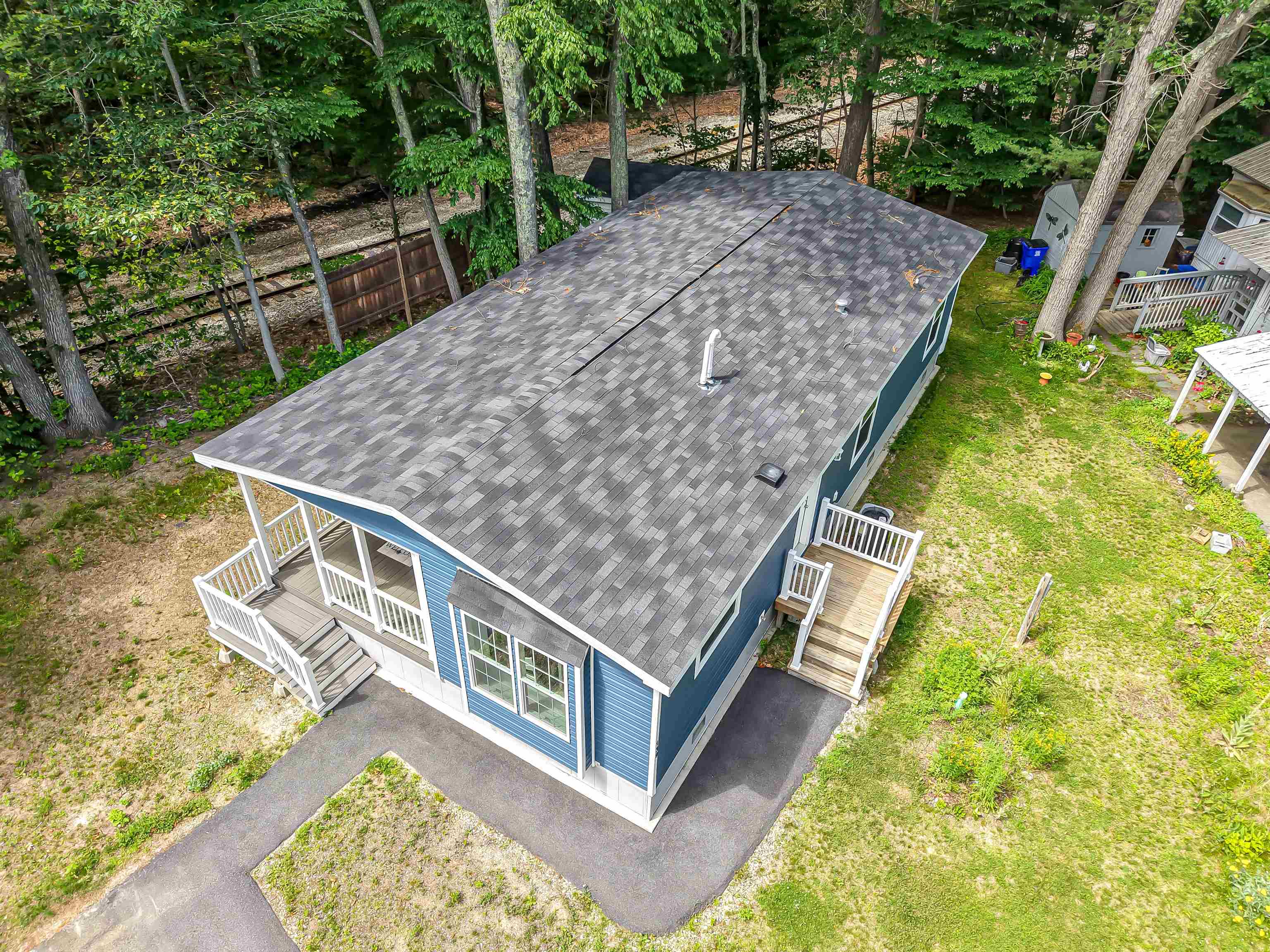 139 Robin Hood Lane Exeter, NH 03833 - Photo 4 of 52