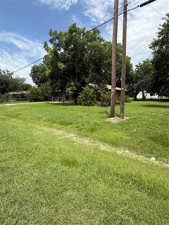 116 North Anthony Street Anna, TX 75409 - Photo 3 of 13
