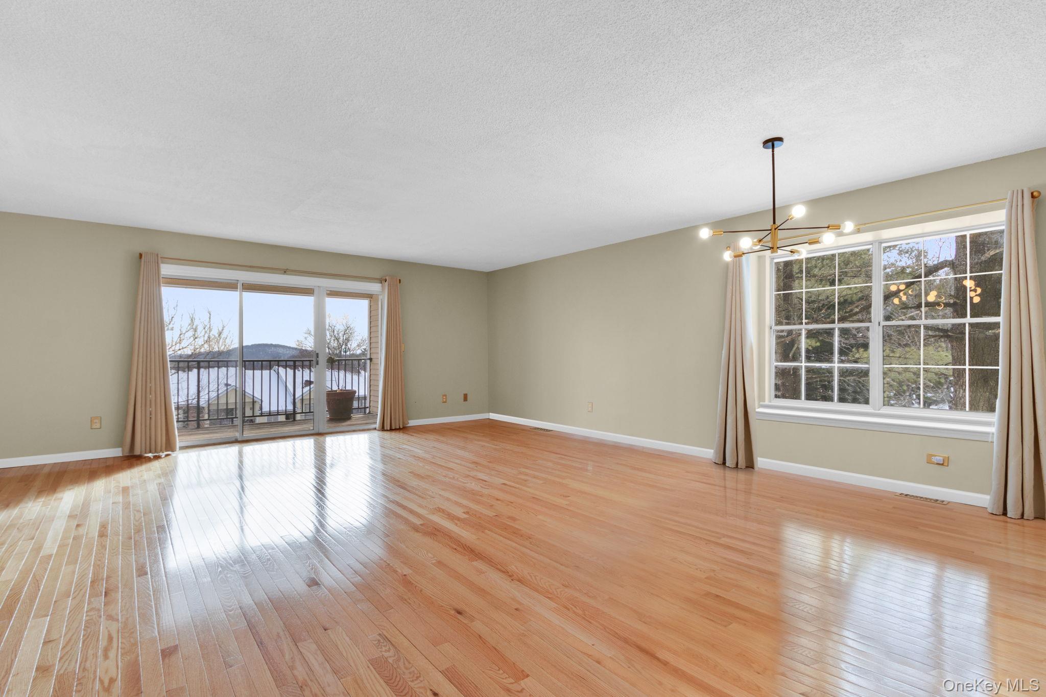 8 Cumberland Court Peekskill, NY 10566 - Photo 4 of 45