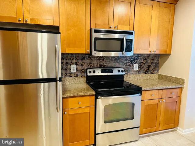 $2,500 | 10028 Maple Leaf Drive, Gaithersburg, MD 20886