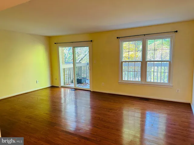 $2,500 | 10028 Maple Leaf Drive, Gaithersburg, MD 20886