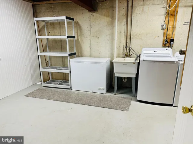 $2,500 | 10028 Maple Leaf Drive, Gaithersburg, MD 20886