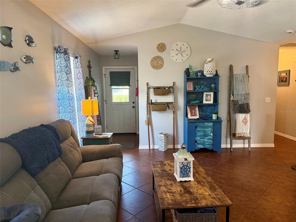 107 Douglas Street Edgewater, FL 32141 - Photo 13 of 40