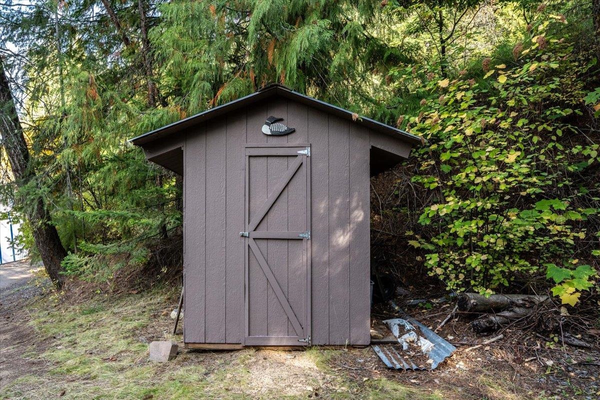 4106 Tamarack Beach Road Loon Lake, WA 99148 - Photo 16 of 22 Gallery Image 16