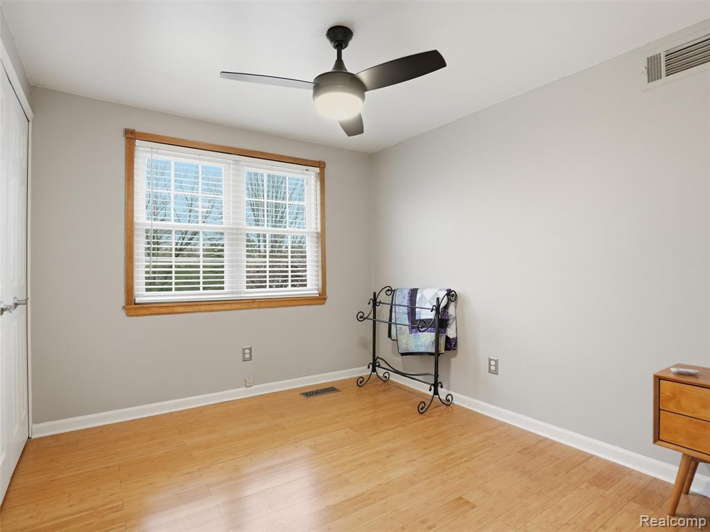 42902 Saxony Road Canton, MI 48187 - Photo 27 of 54 Gallery Image 27