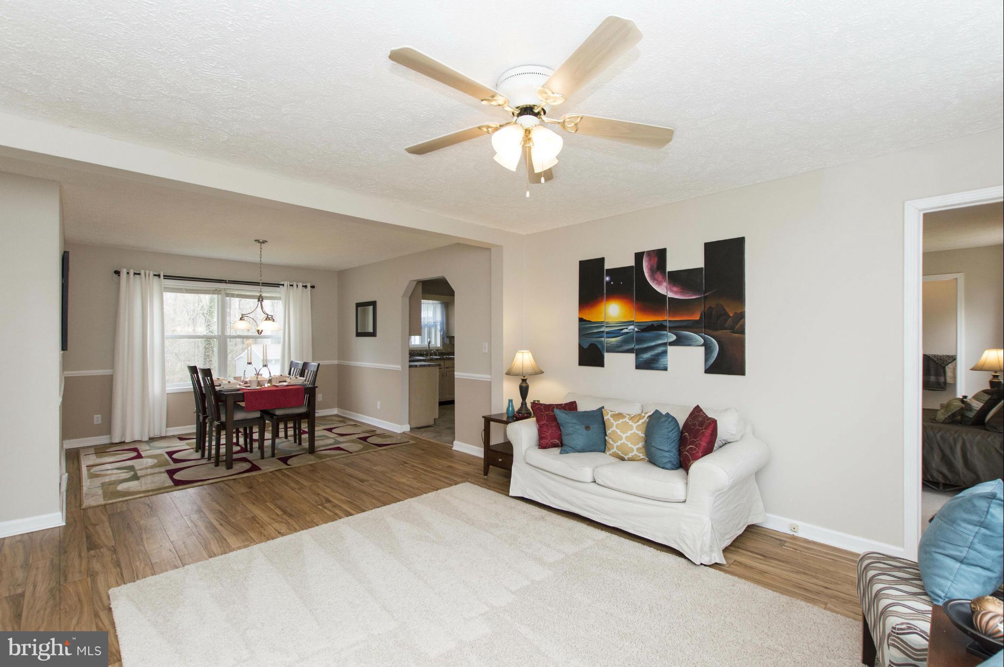 1 Locust Road Aberdeen, MD 21001 - Photo 2 of 30 Living Room