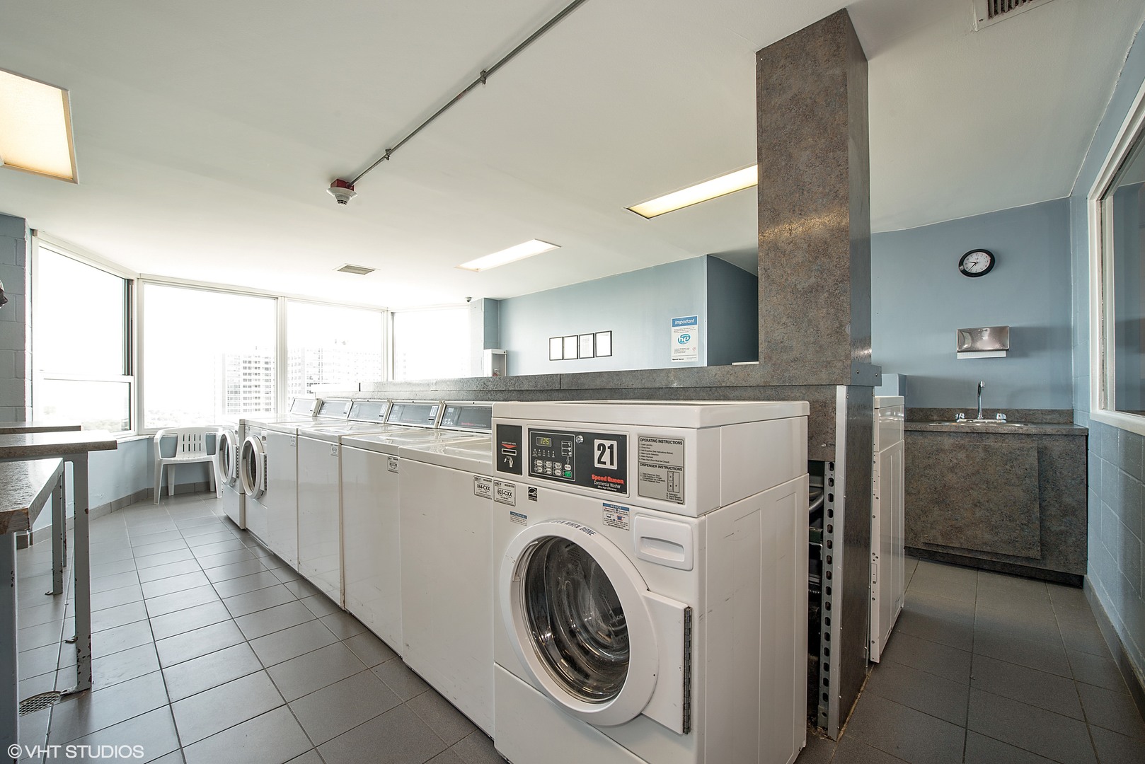 720 West Gordon Terrace, Unit 5H Chicago, IL 60613 - Photo 15 of 16