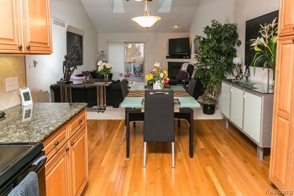4720 Summer Ridge Drive, Unit 33 Howell, MI 48843 - Photo 9 of 34 4Y0A7010.jpg