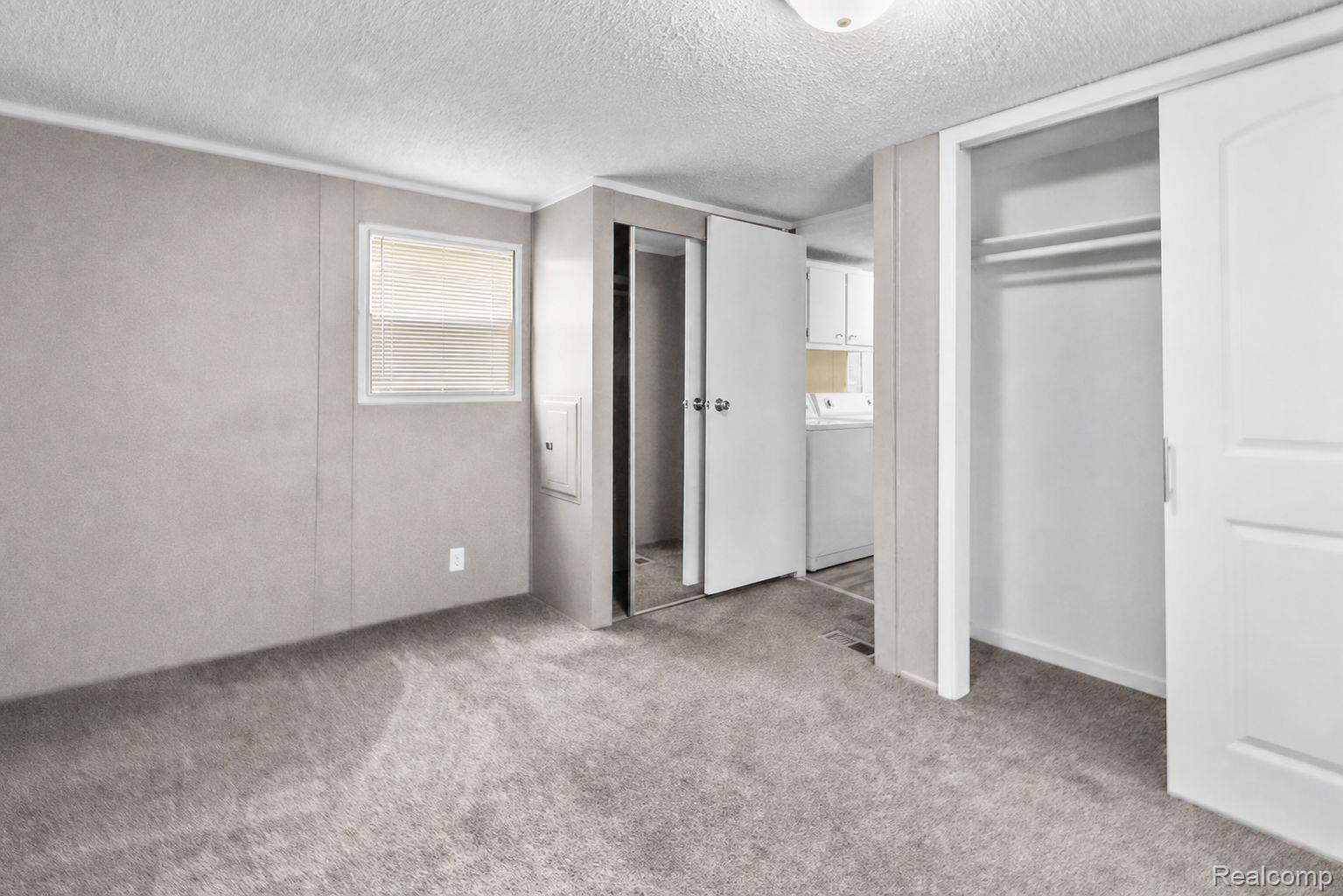 46000 Geddes Road, Unit 7 Canton, MI 48188 - Photo 5 of 11 IMG_7765 (1).jpg